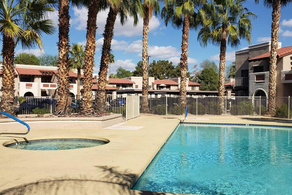 Villa 5757 W Eugie Ave #2065, Glendale Esterno foto